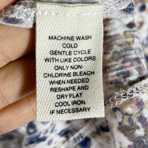 Westbound Woman, Size 1X, Light Beige & Muted Colors Batwing Tee, Flutter Sleeve - Picture 3 of 7